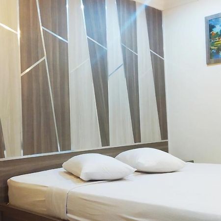 Paradise Hotel Tanjung Pinang Exterior photo